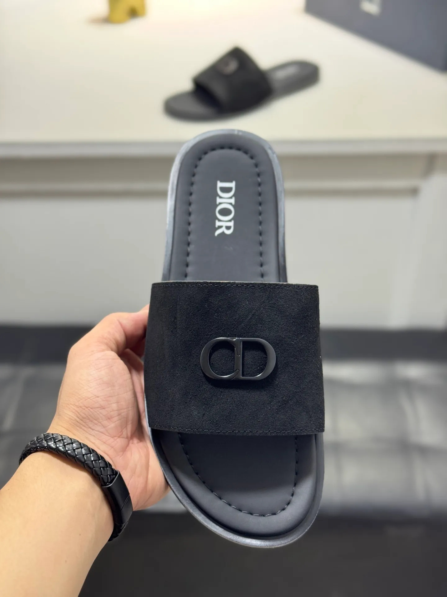 Men's men's shoes 💰320 [New style] 🦇🦇𝐂𝐡𝐫𝐢𝐬𝐭𝐢𝐚𝐧 𝐃𝐢𝐨𝐫 Dior slippers - the latest hot sandals, classic sandals, original replicas, super durable and versatile, cowhide leather with hardware accessories, very comfortable on the feet Look slim and white. Original molded outsole size: 38-44 (.45. Customized